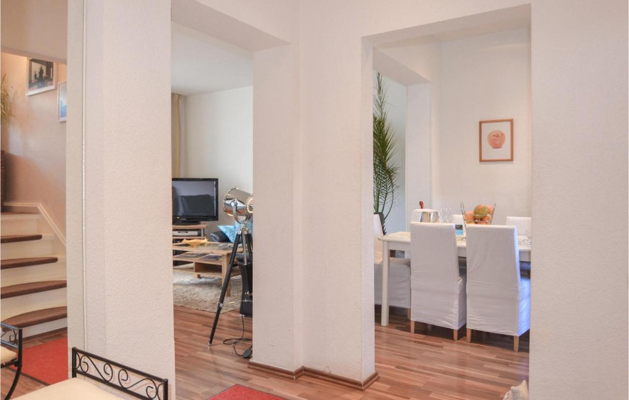 2 Bedroom Lovely Home In เบอร์ลิน ภายนอก รูปภาพ